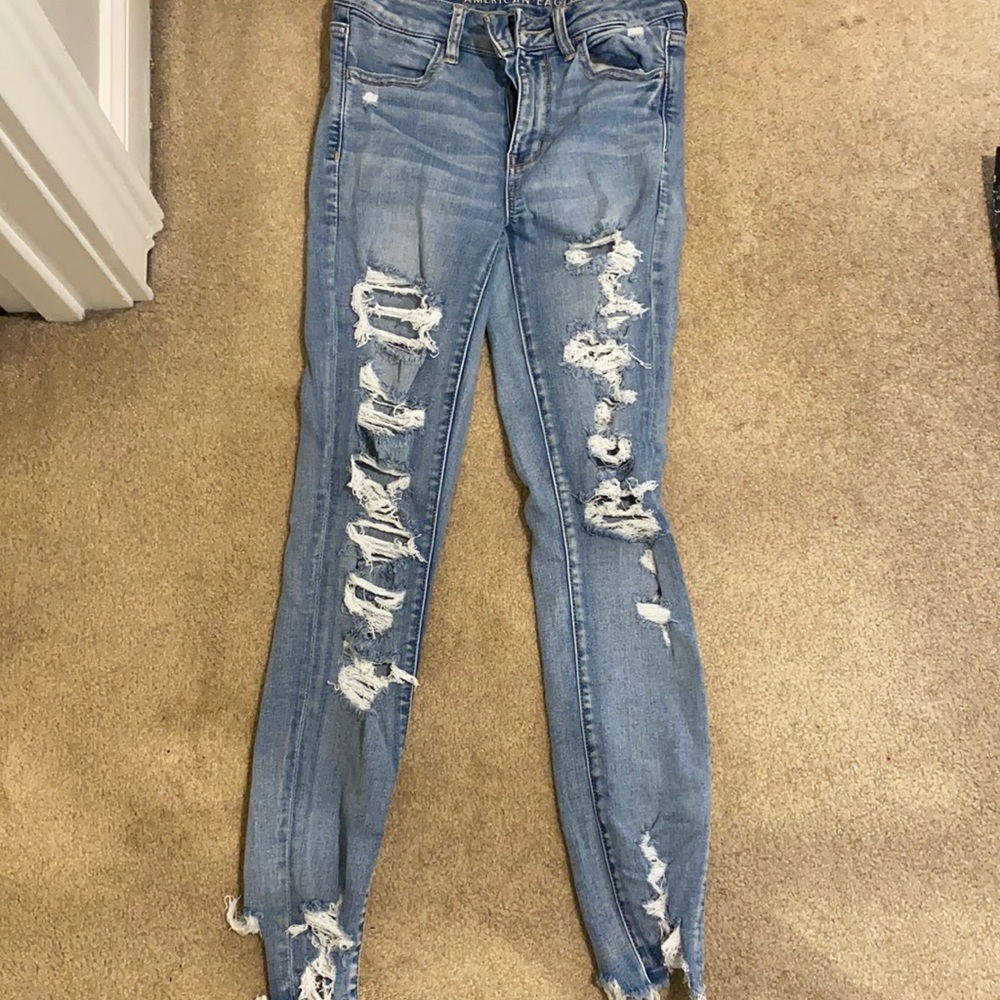 American Eagle light wash jeans